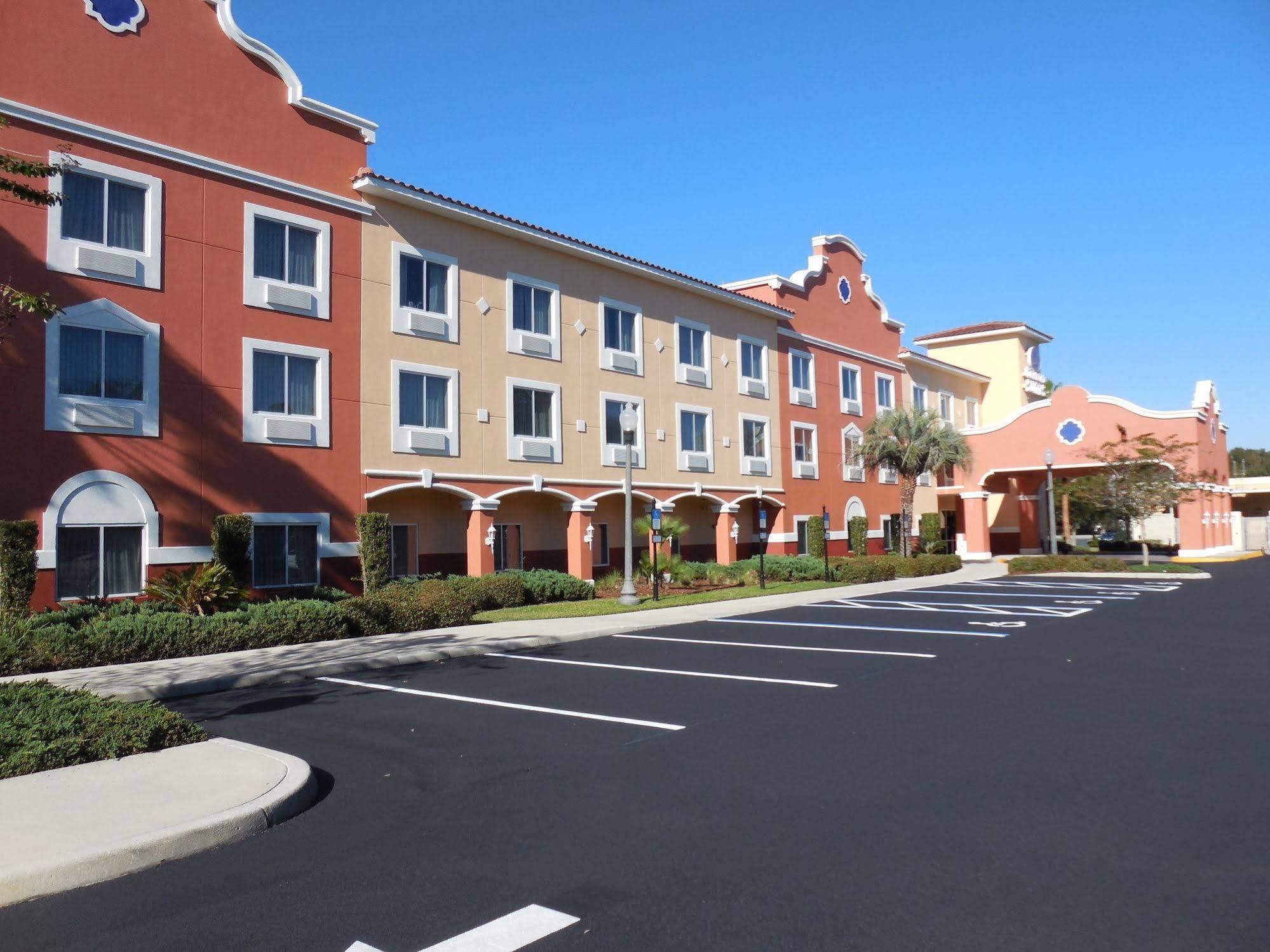 Comfort Suites The Villages Lady Lake Exterior photo